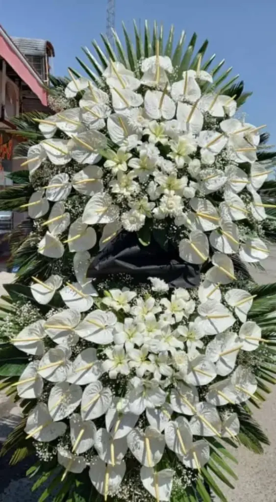 تصویر کامل تاج گل به همراه توضیحات و لینک سفارش اینترنتی -لینک خرید مستقیم تاج گل